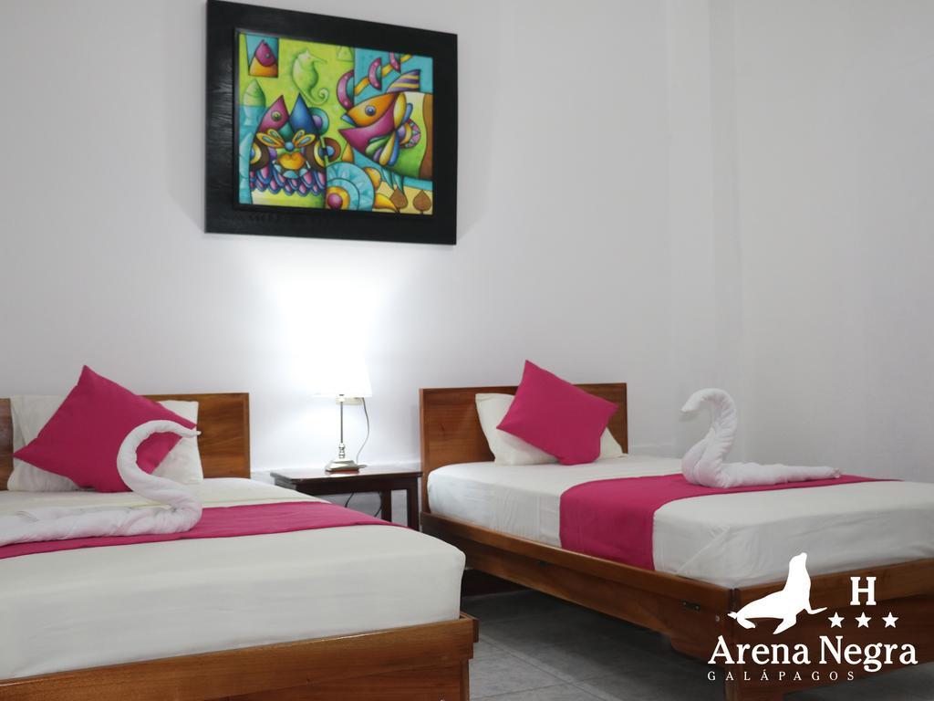 Hostal Arena Negra Puerto Ayora  Extérieur photo